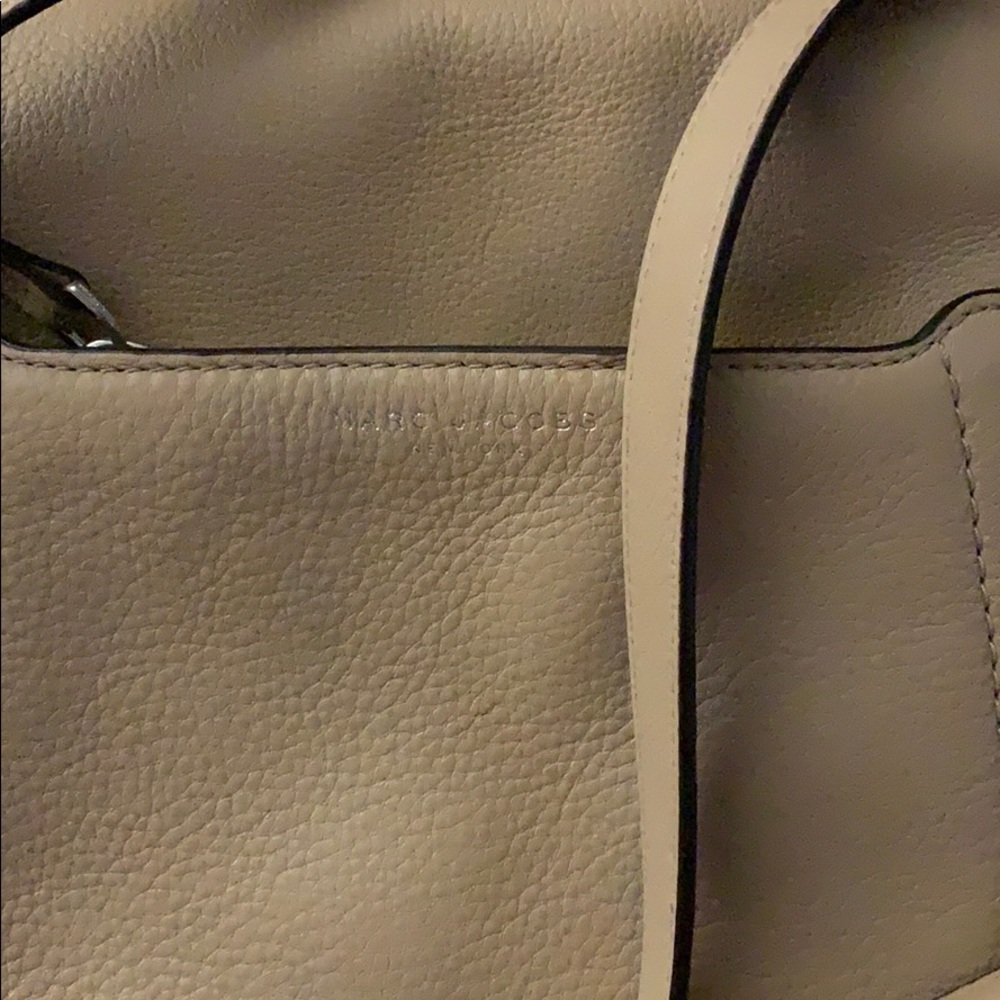 MARC JACOBS EMPIRE MESSENGER - Picture 6 of 7
